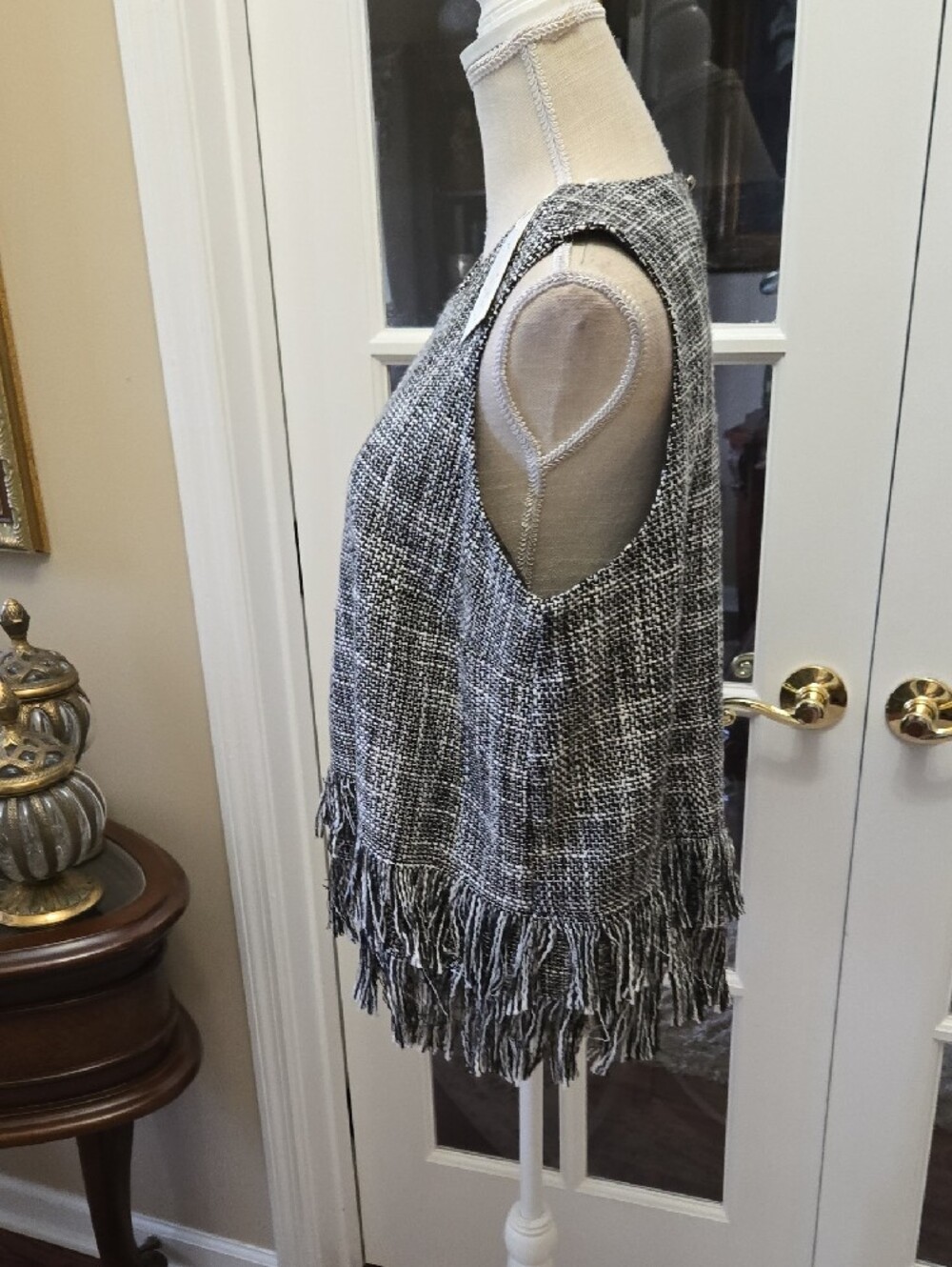 Mud Pie Black & White Tweed 2 Row Fringe Hem Sleeveless Top Fully Lined Sz L NEW - Picture 3 of 8